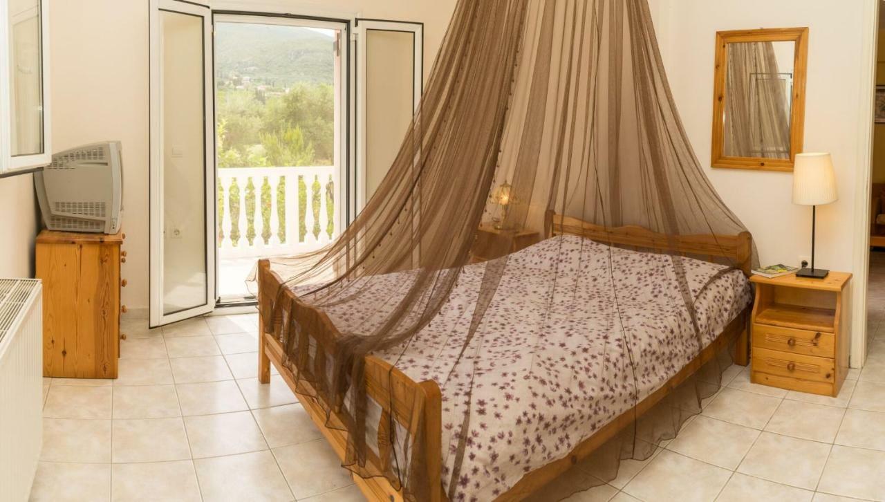 2 Bed House With Mountain View Lejlighed Alykes  Eksteriør billede